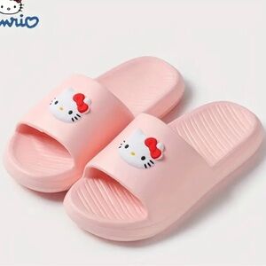 Hk slippers 6 1/2